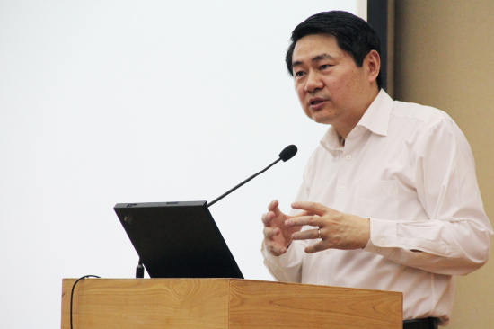 王辉耀作报告 王辉耀作报告