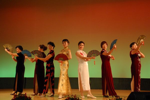 老干部时装表演