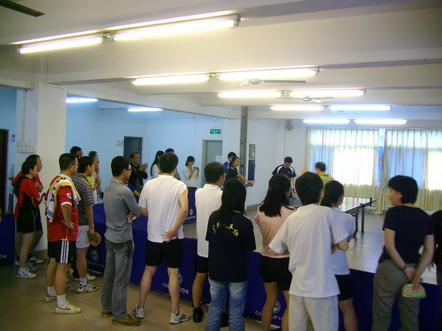 英文学院和信息学院争夺决赛名额