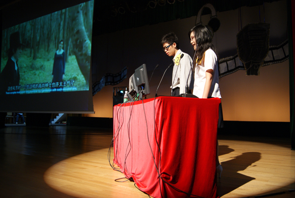 全情投入 惟妙惟肖