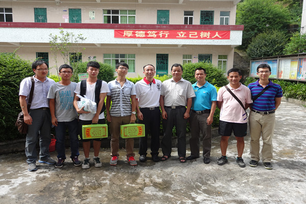 我校管院领导亲切慰问 我校管院领导亲切慰问