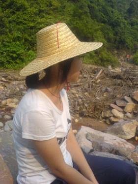 惬意地“晒”太阳?