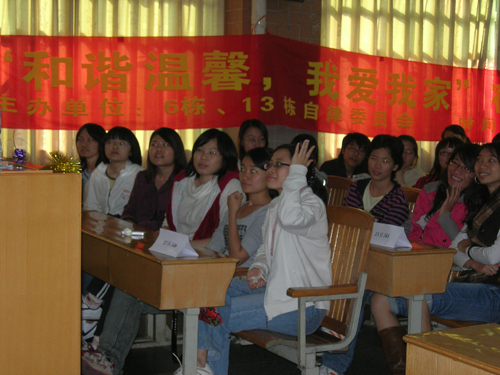 对面的裁判看过来!